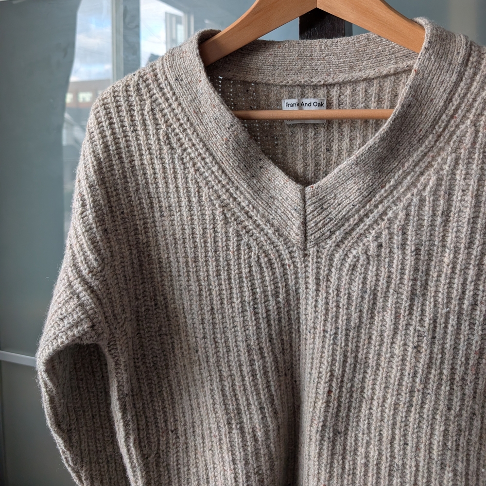 🐑 Frank & Oak Lambswool Oatmeal V-Neck Sweater - XS - Picture 8 of 8